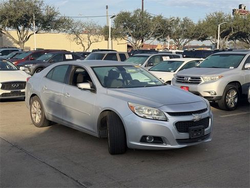 Used 2015 Chevrolet Malibu LT image 3