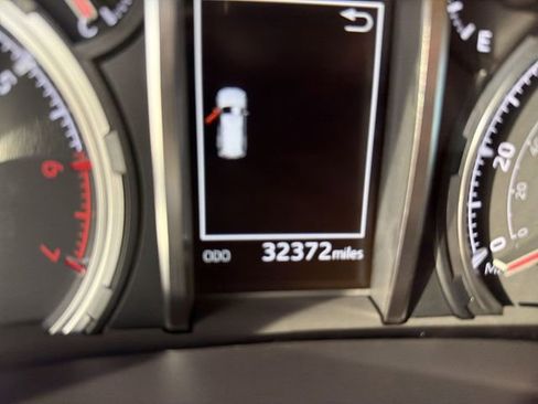 Used 2020 Toyota 4Runner TRD Off-Road Premium image 13