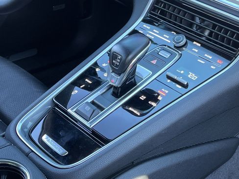 Certified 2020 Porsche Panamera Edition image 32