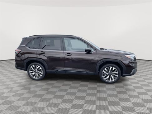 Certified 2026 Subaru Forester Touring AWD/4WD image 9