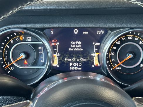 Used 2022 Jeep Wrangler Unlimited Sahara w/ LED Lighting Group AWD/4WD image 24