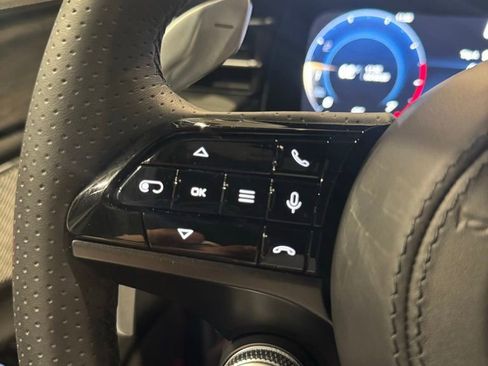 Used 2025 Maserati Grecale Modena AWD/4WD image 18