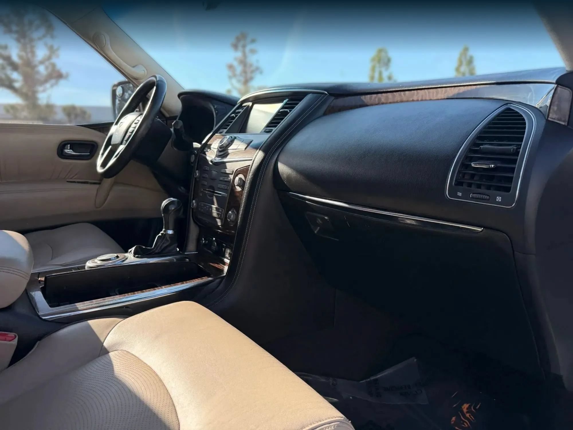 Used 2017 Nissan Armada Platinum RWD image 19