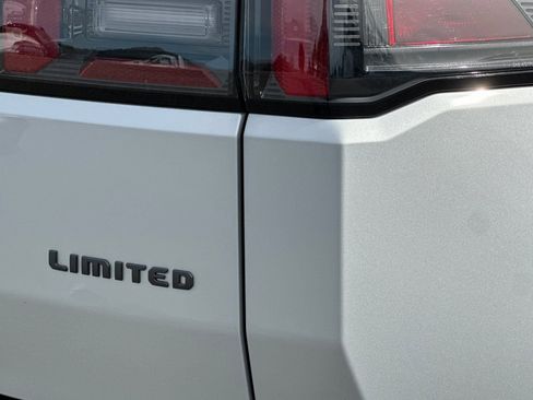 New 2026 Jeep Cherokee Laredo image 33