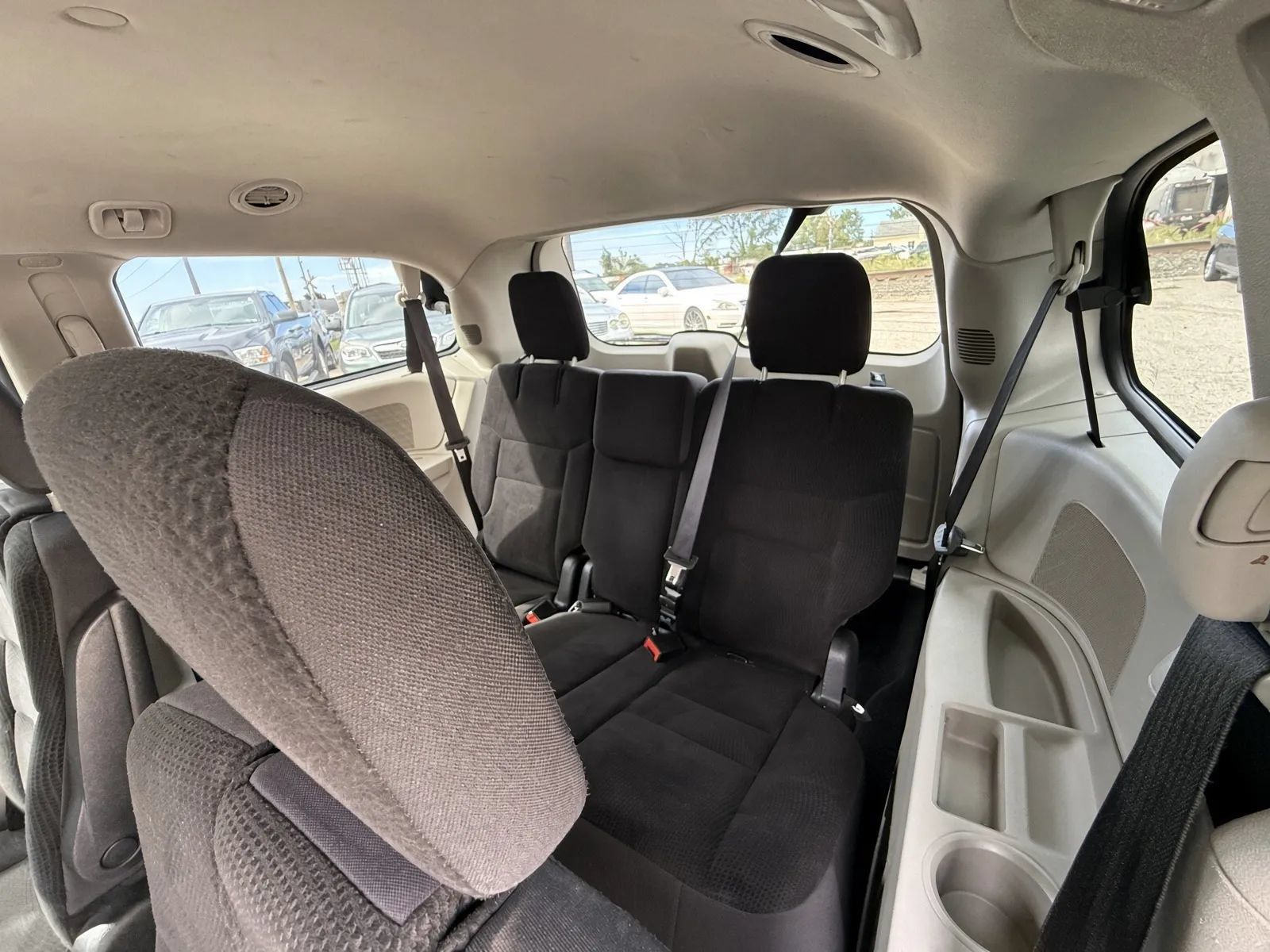 Used 2019 Dodge Grand Caravan Crew FWD image 11