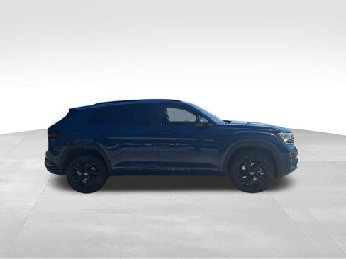 New 2026 Volkswagen Atlas Cross Sport SEL R-Line image 3