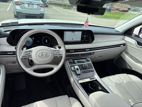 Used 2025 Hyundai Palisade Calligraphy AWD/4WD image 11