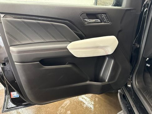 Used 2024 GMC Canyon AT4X AWD/4WD image 21