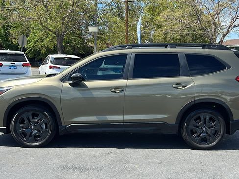 Used 2025 Subaru Ascent Onyx Edition AWD/4WD image 9
