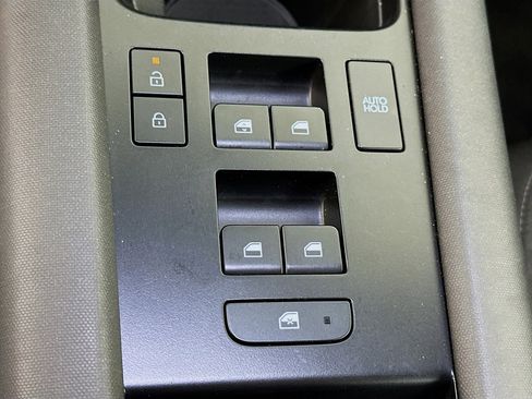 Used 2024 Hyundai Ioniq 6 SE RWD image 15