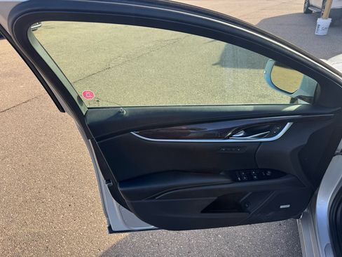 Used 2014 Cadillac XTS Luxury image 14