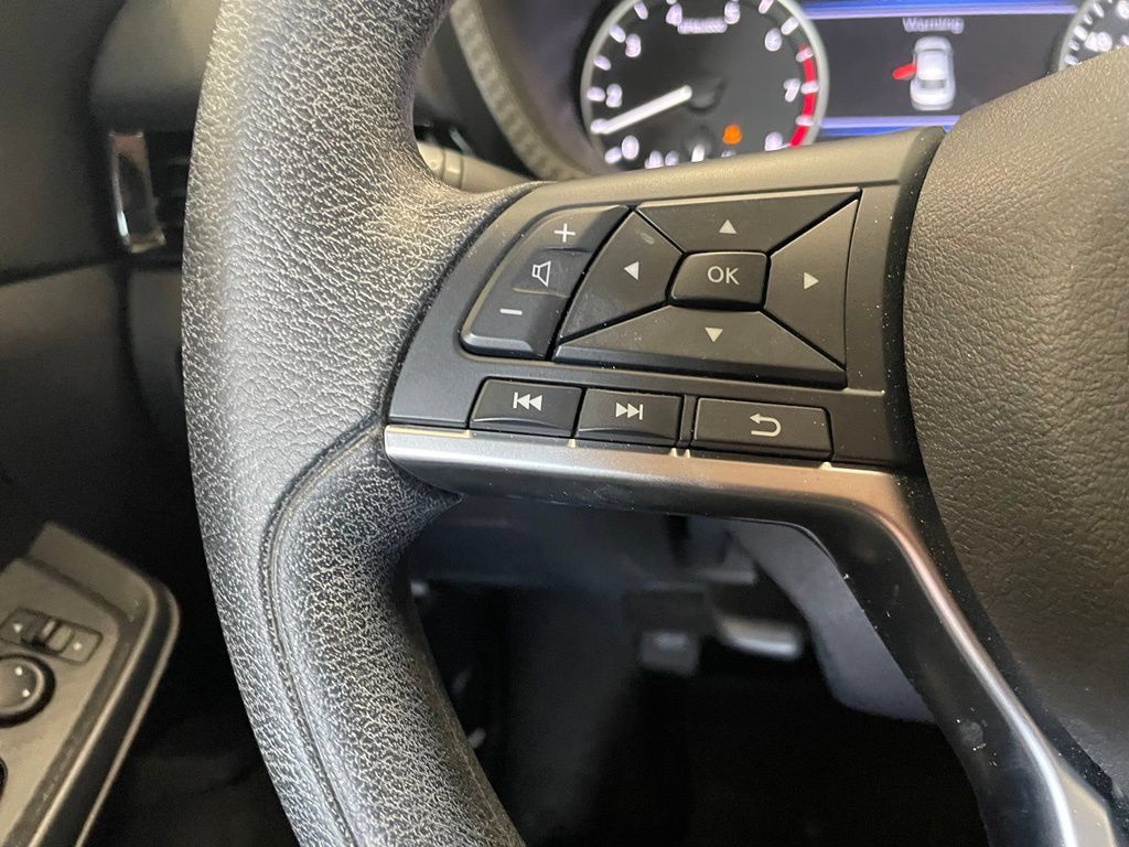 Certified 2025 Nissan Sentra SV FWD image 12