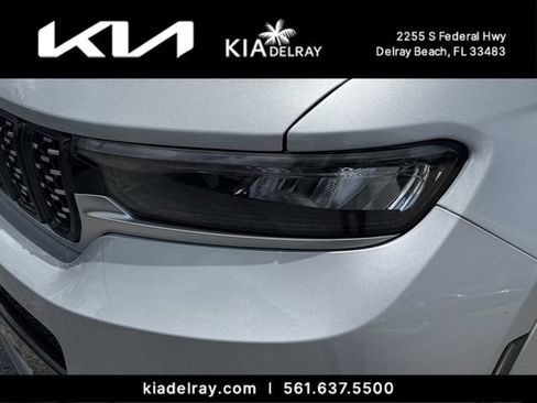 Used 2021 Jeep Grand Cherokee L Summit w/ Luxury Tech Group V AWD/4WD image 6