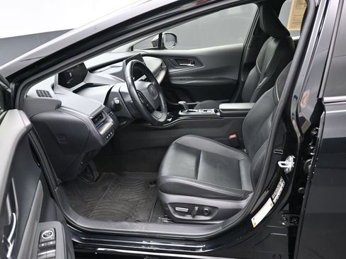 Certified 2024 Toyota Prius XLE FWD image 9