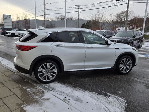 Certified 2023 INFINITI QX50 Sensory image 13