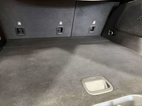 Used 2021 Jeep Cherokee Trailhawk AWD/4WD image 43