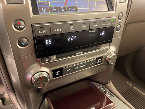 Used 2017 Lexus GX 460 Luxury image 32