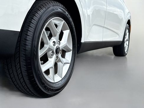 Used 2023 Kia Soul S FWD image 14