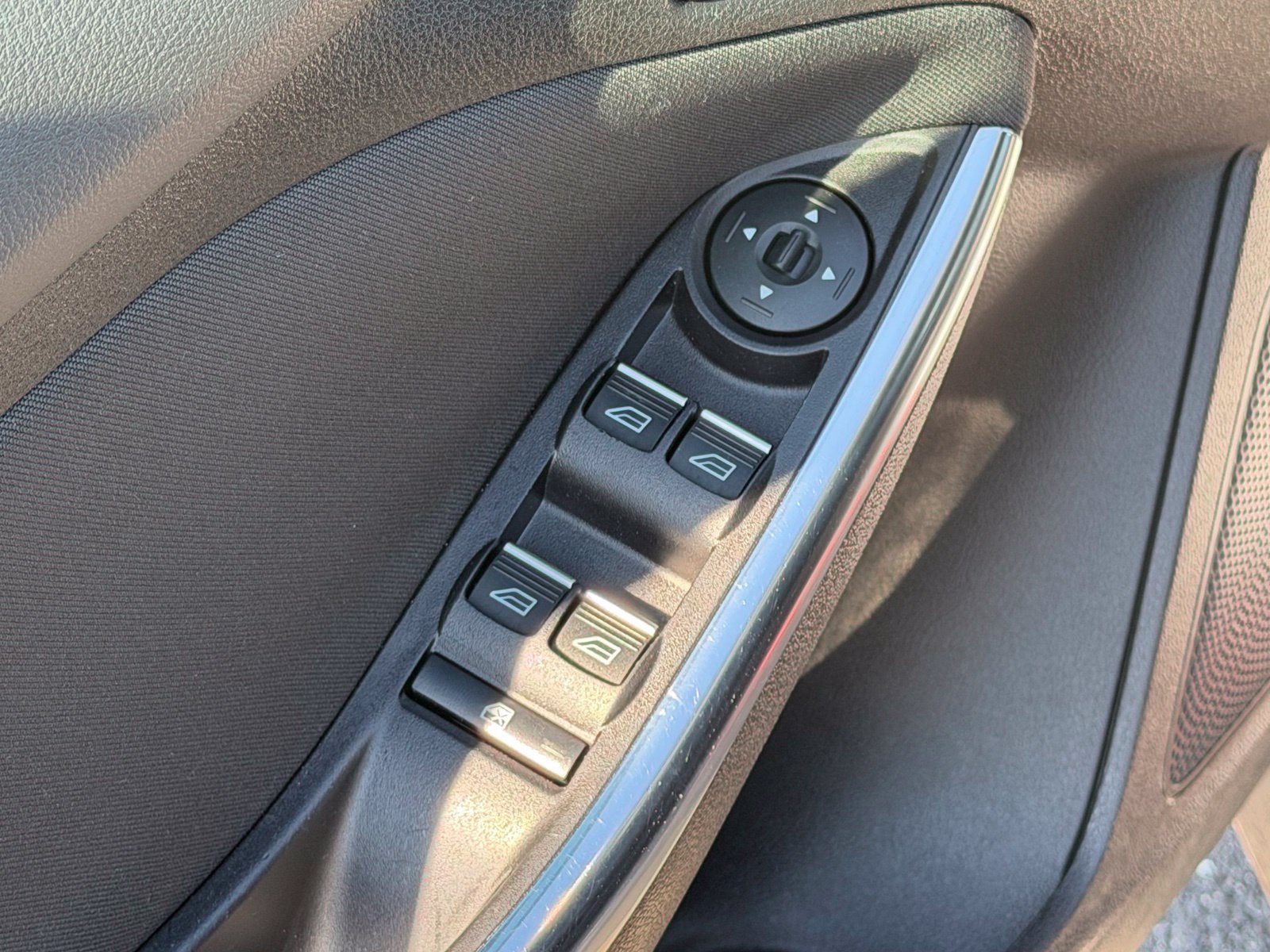 Used 2016 Ford Focus ST w/ Equipment Group 401A FWD image 17
