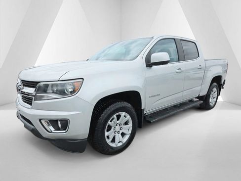 Used 2016 Chevrolet Colorado LT w/ LT Convenience Package AWD/4WD image 3