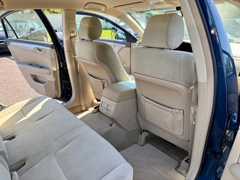 Used 2006 Toyota Avalon XLS FWD image 21