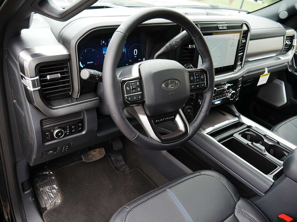 Used 2026 Ford F350 Platinum AWD/4WD image 12