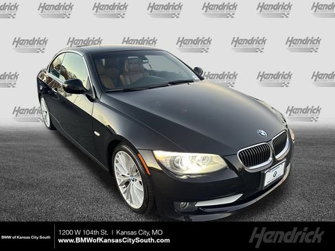 Used 2011 BMW 335i Convertible image 1