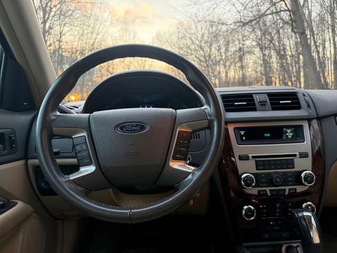 Used 2012 Ford Fusion SEL image 9