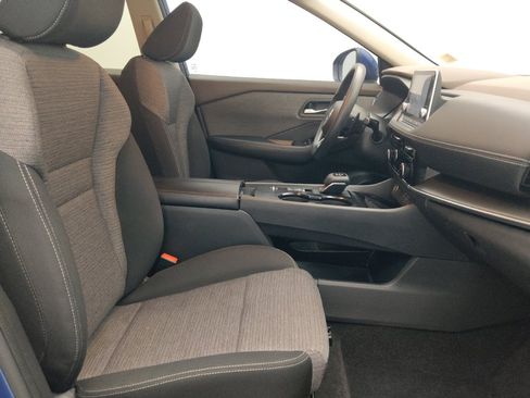 Used 2021 Nissan Rogue SV FWD image 21