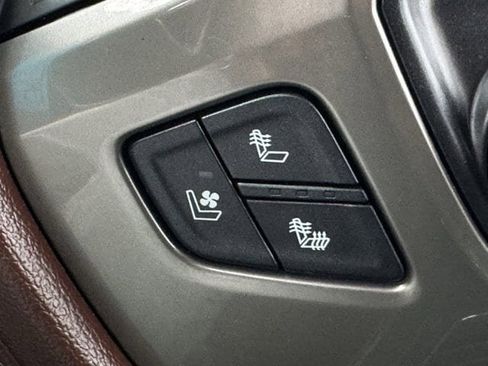 Used 2016 Chevrolet Silverado 2500 High Country w/ Duramax Plus Package image 20