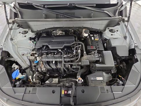 Used 2025 Hyundai Kona SEL AWD/4WD image 45