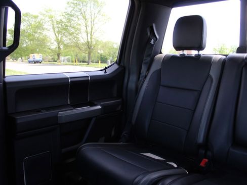 Used 2018 Ford F150 Raptor w/ Equipment Group 802A Luxury AWD/4WD image 12