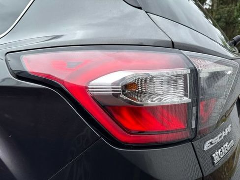 Used 2017 Ford Escape Titanium w/ Equipment Group 301A AWD/4WD image 7