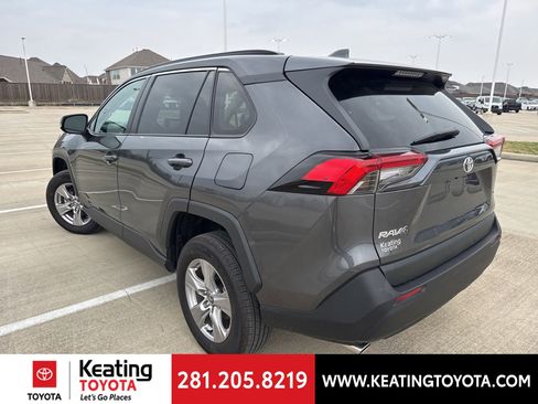 Used 2025 Toyota RAV4 XLE image 5