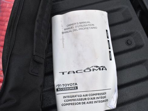 Used 2024 Toyota Tacoma Trailhunter HV 4x4 4dr Double image 73