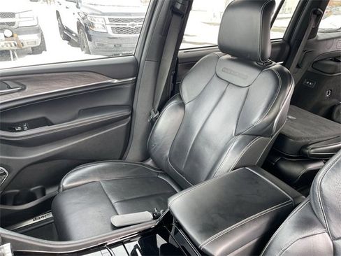 Used 2021 Jeep Grand Cherokee L Overland w/ Luxury Tech Group IV image 26