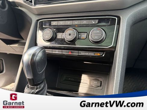 Used 2023 Volkswagen Atlas Cross Sport SE w/ Panoramic Sunroof Package image 34