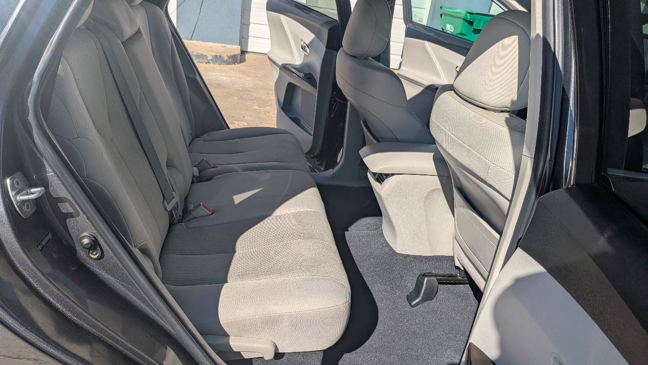 Used 2010 Toyota Venza AWD w/ Convenience Pkg image 13