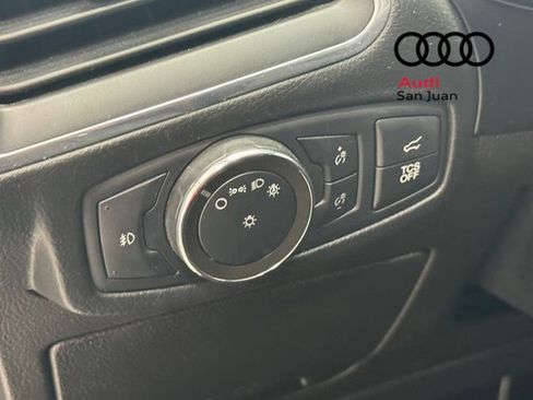 Used 2022 Ford Edge Titanium w/ Equipment Group 301A AWD/4WD image 32