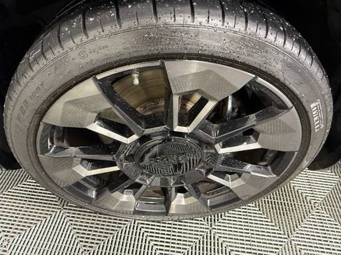 Used 2024 BMW XM image 27