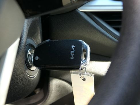 Used 2023 Kia Forte LXS image 46