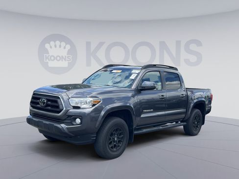 Used 2021 Toyota Tacoma SR5 AWD/4WD image 1