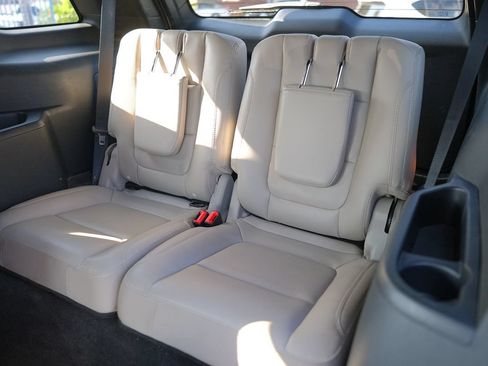 Used 2018 Ford Explorer Limited w/ Equipment Group 301A FWD image 35