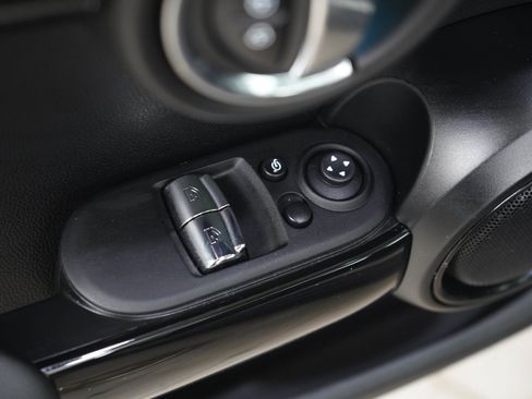 Used 2024 MINI Cooper SE FWD image 16
