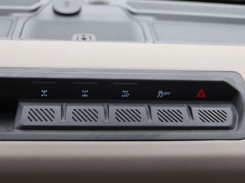 Used 2022 Ford Bronco Wildtrak image 30