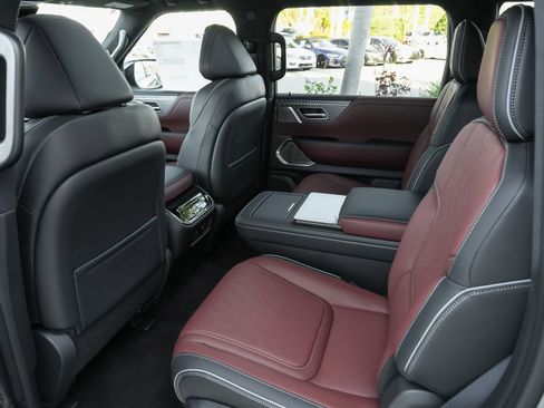 New 2026 INFINITI QX80 Autograph AWD/4WD image 28