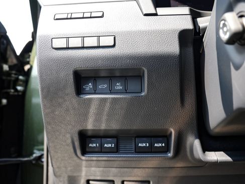 Used 2026 Lexus GX 550 AWD/4WD image 33