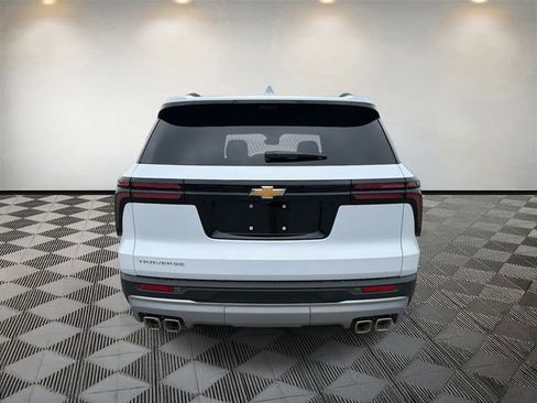 New 2026 Chevrolet Traverse LT w/ Driver Confidence Package image 6