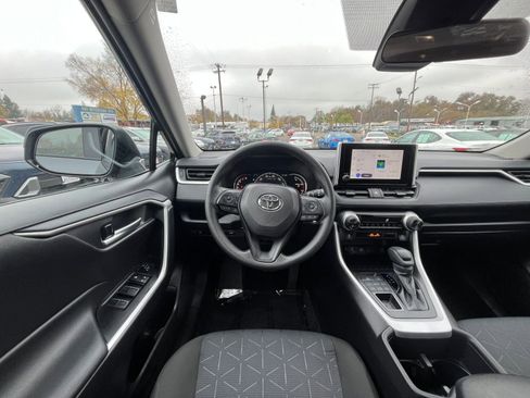 Used 2025 Toyota RAV4 XLE image 35