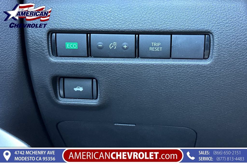 Used 2024 Nissan Sentra SR FWD image 35